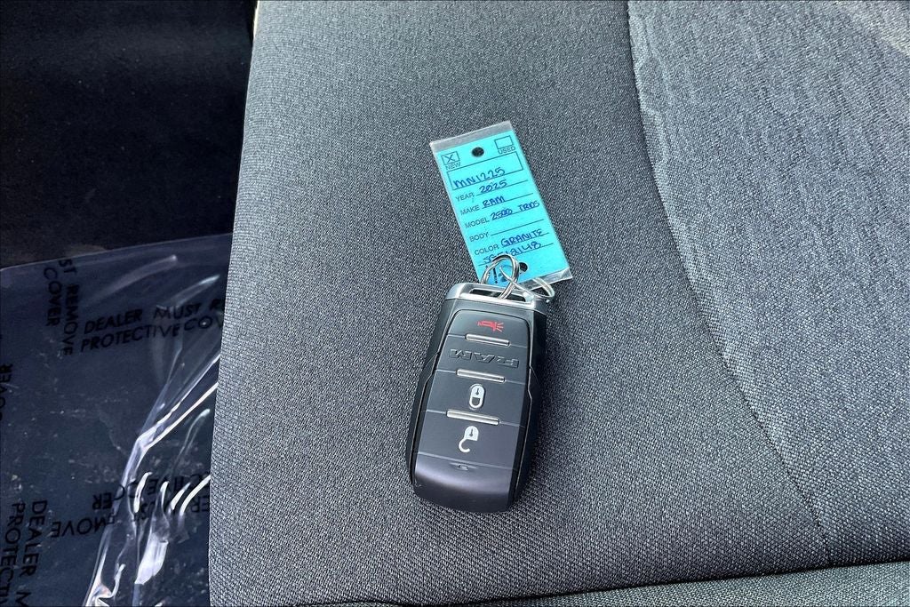 2025 RAM 2500 Tradesman Crew Cab 4x4 6'4' Box