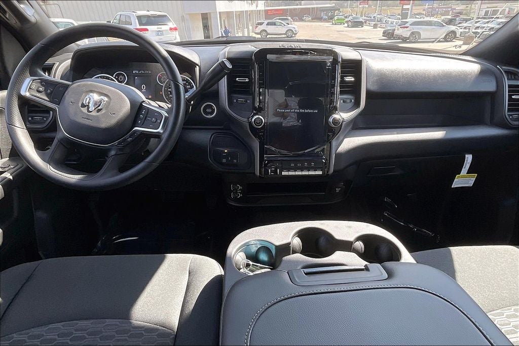 2025 RAM 2500 Tradesman Crew Cab 4x4 6'4' Box