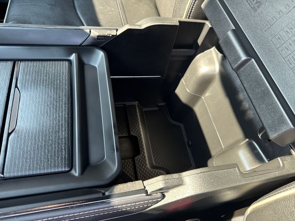 2024 RAM 3500 Limited Crew Cab 4x4 8' Box