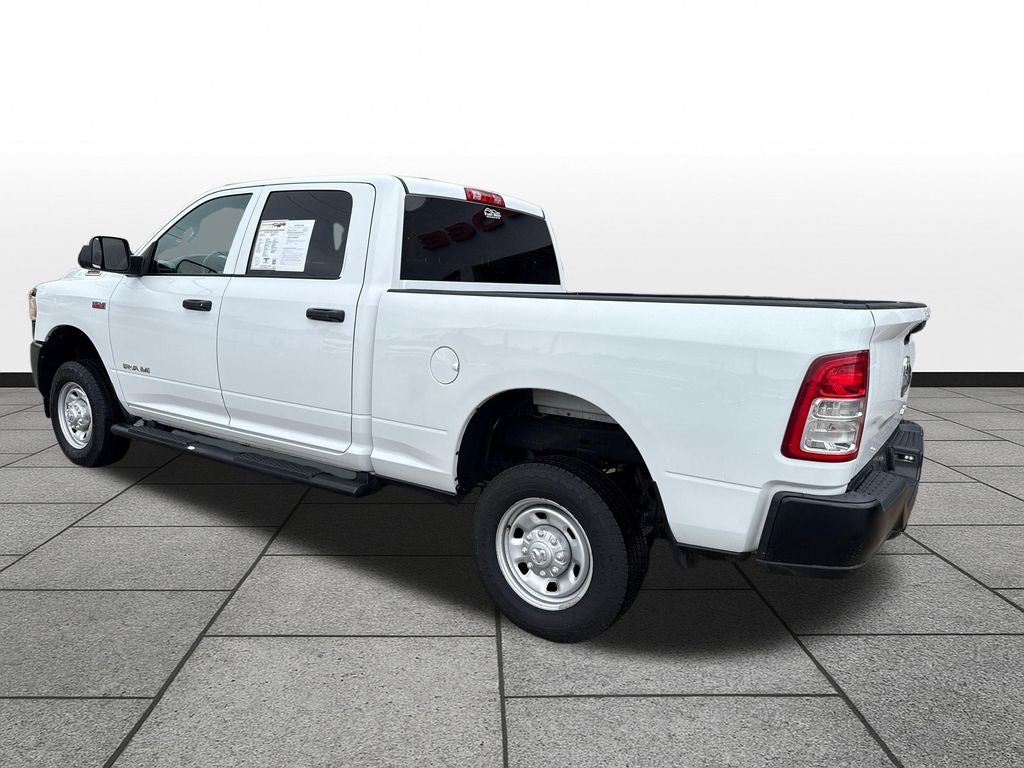 2022 RAM 2500 Tradesman Crew Cab 4x4 6'4' Box