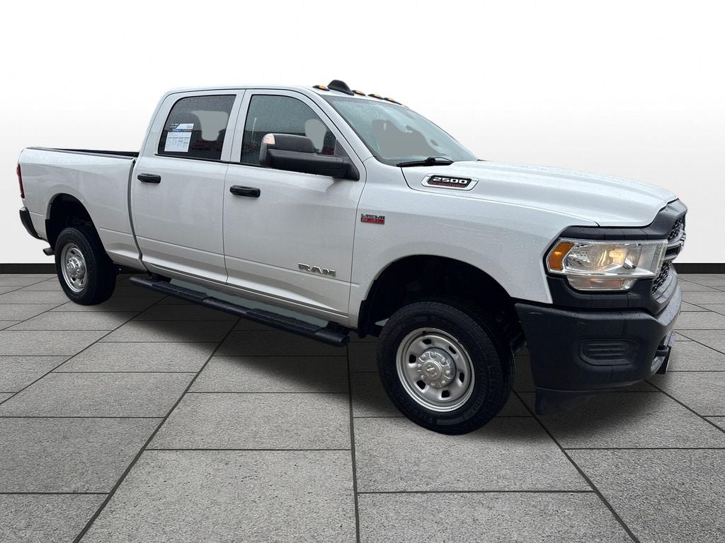 2022 RAM 2500 Tradesman Crew Cab 4x4 6'4' Box