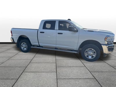 2024 RAM 2500 Tradesman Crew Cab 4x4 6'4' Box