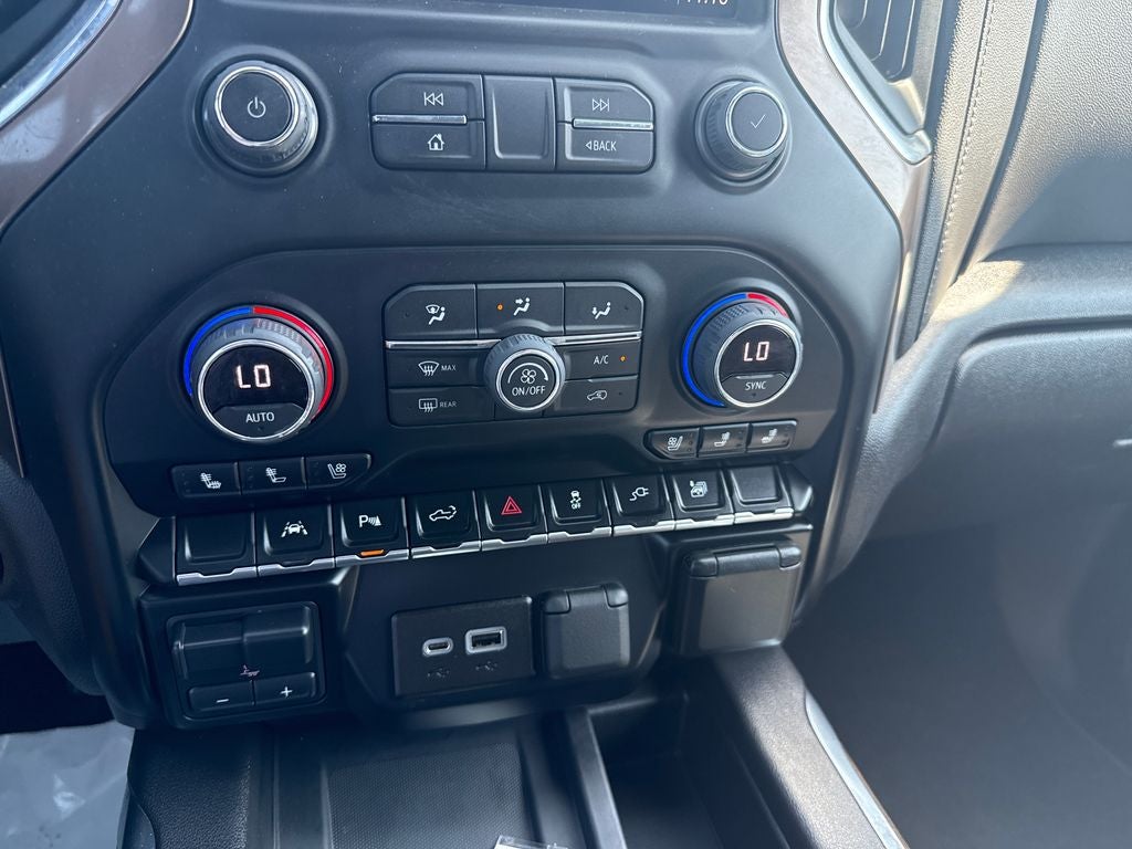 2022 Chevrolet Silverado 1500 LTD 4WD Crew Cab Short Bed High Country