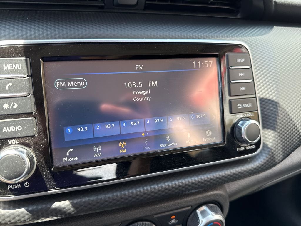 2024 Nissan Kicks S Xtronic CVT