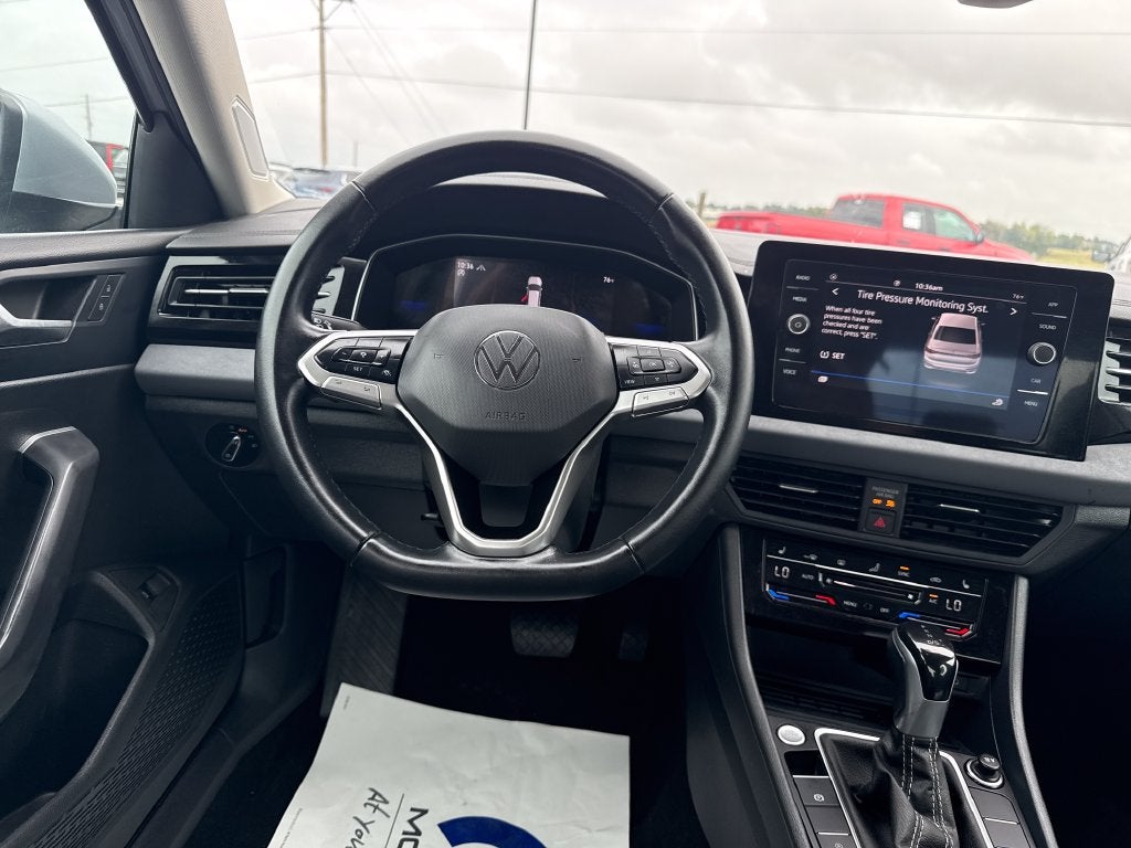 2025 Volkswagen Jetta 1.5T SE