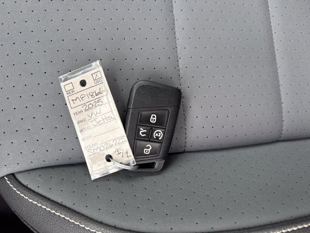 2025 Volkswagen Jetta 1.5T SE