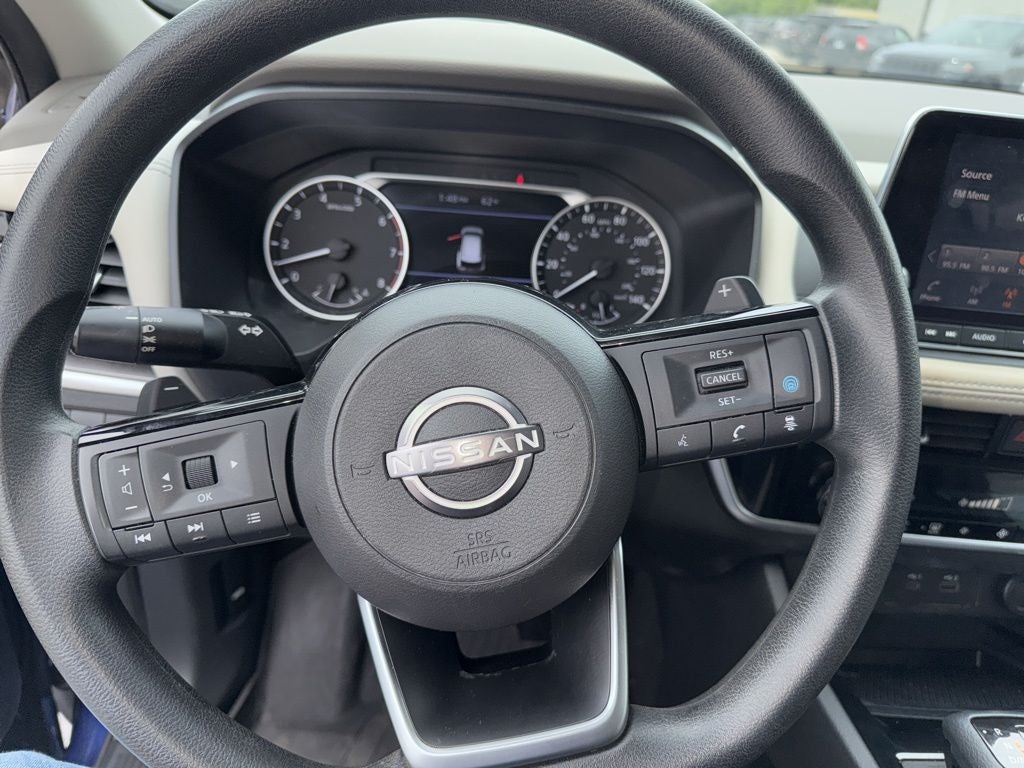 2022 Nissan Rogue SV FWD