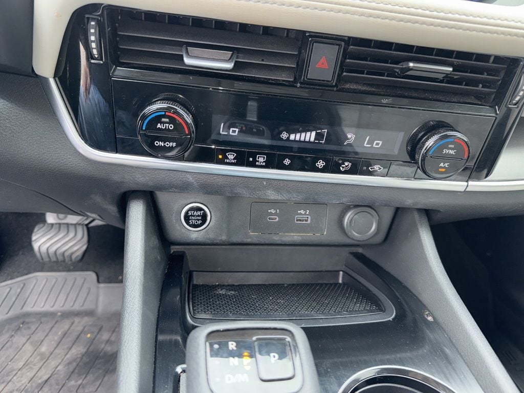 2022 Nissan Rogue SV FWD