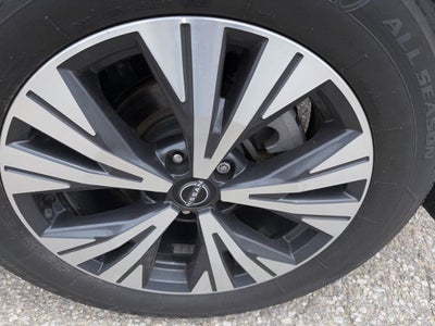 2022 Nissan Rogue SV FWD