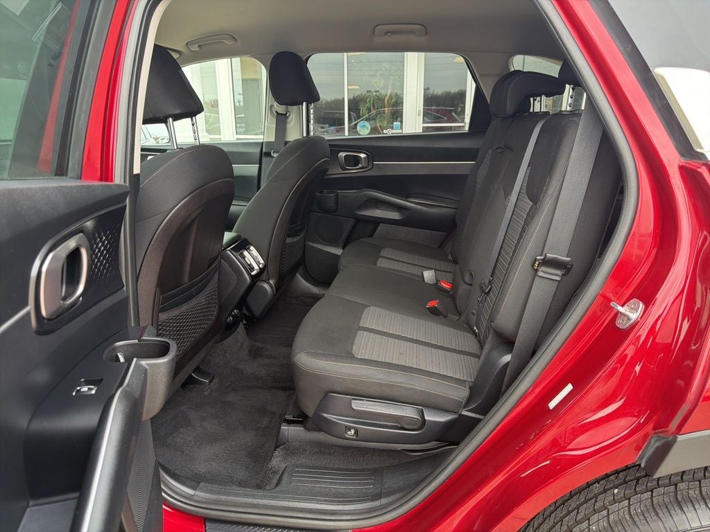 2022 Kia Sorento LX