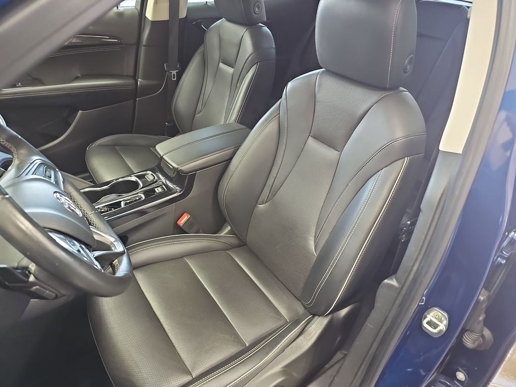 2023 Buick Envision Essence FWD