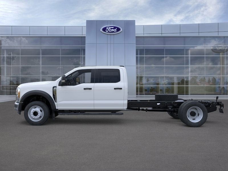 2025 Ford F-550SD XLT Chas Cab DRW
