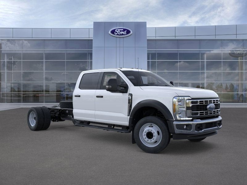2025 Ford F-550SD XLT Chas Cab DRW