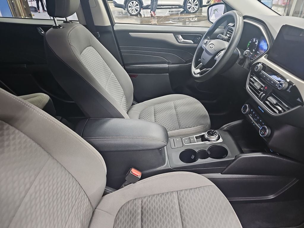 2021 Ford Escape Hybrid SE