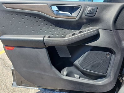 2020 Ford Escape Hybrid Titanium