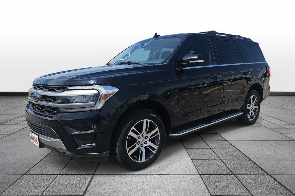 2022 Ford Expedition XLT's photo