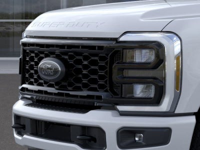 2026 Ford F-250SD Lariat Black Appearance Pkg FX4