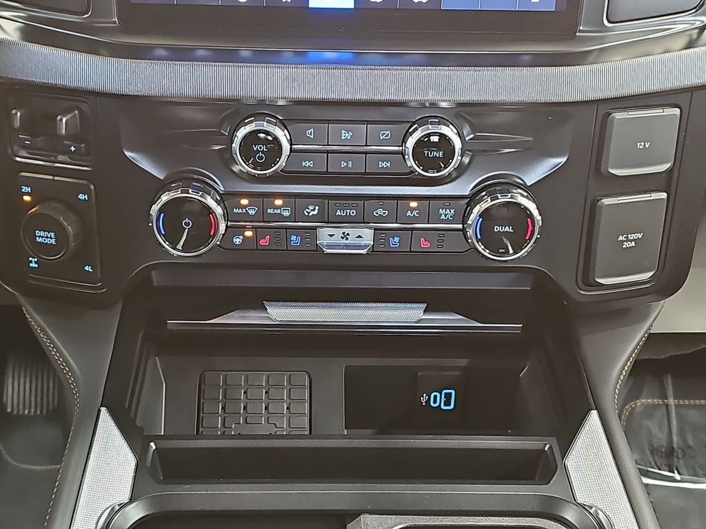 2024 Ford F-350SD Platinum