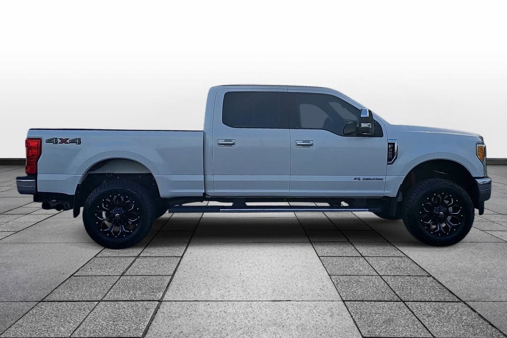 2017 Ford F-350SD Lariat