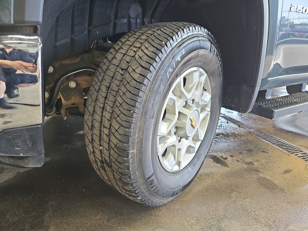 2025 Chevrolet Silverado 2500HD LT