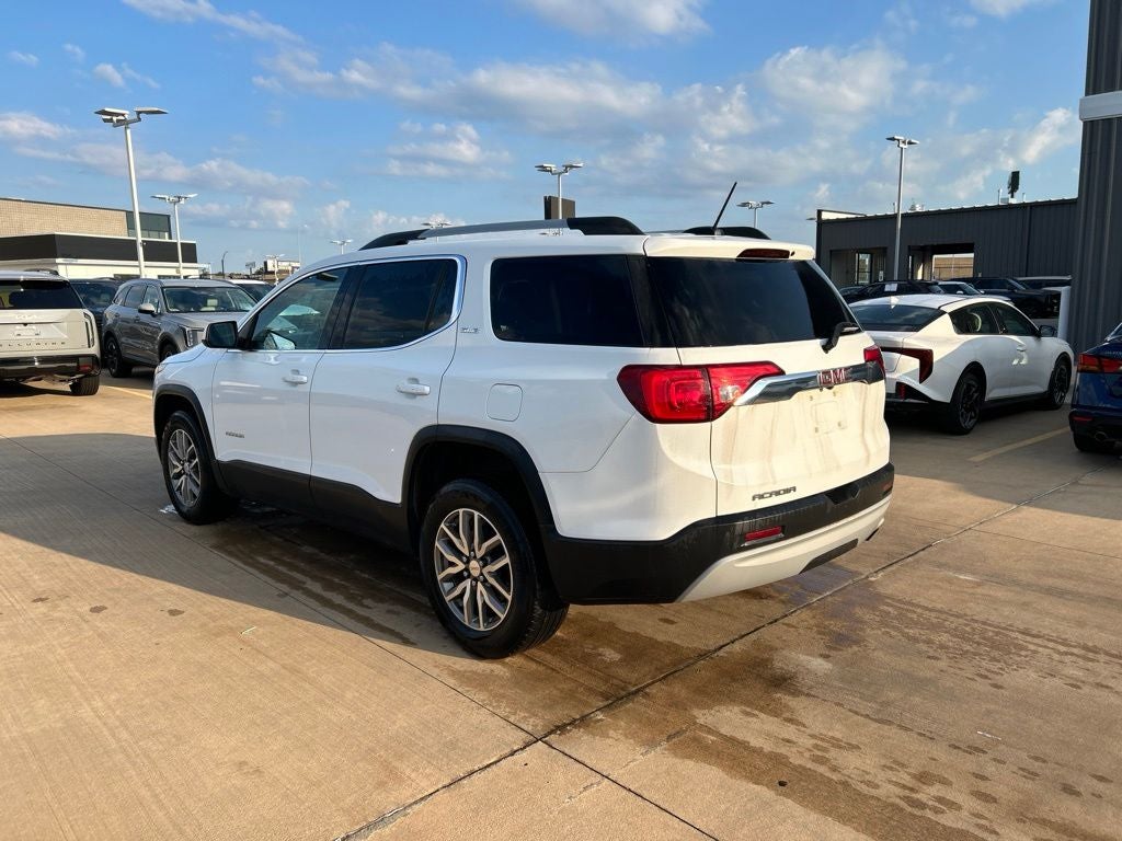 2017 GMC Acadia SLE-2