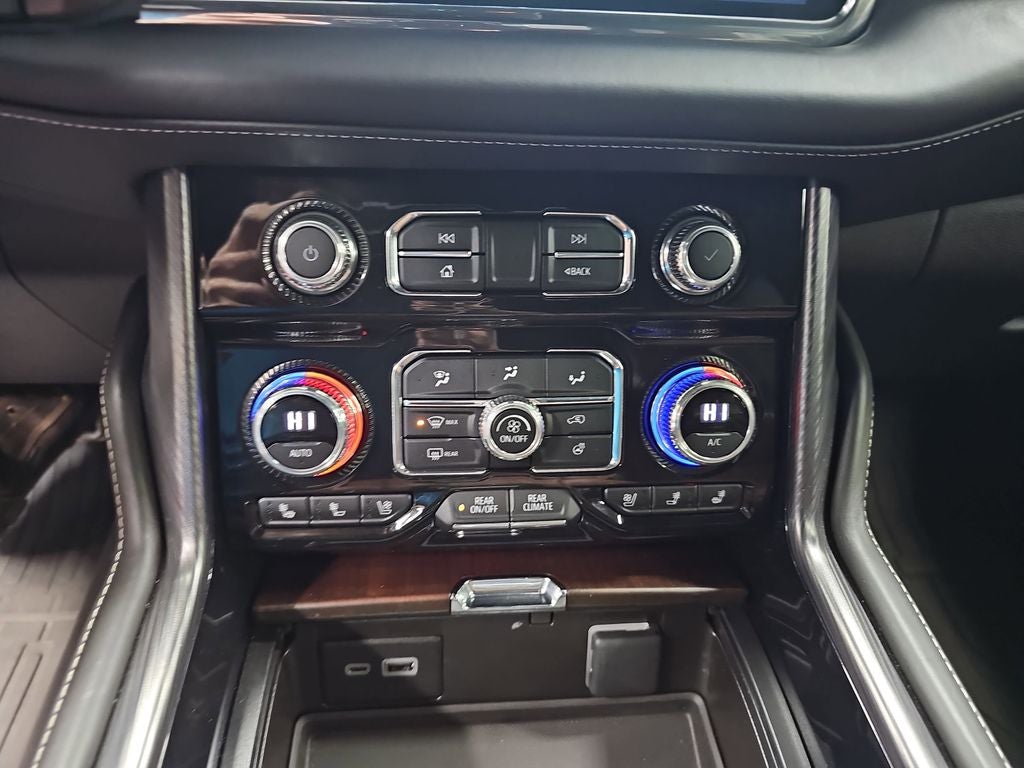 2023 GMC Yukon XL Denali Ultimate