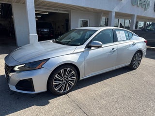 2023 Nissan Altima 2.5 SL