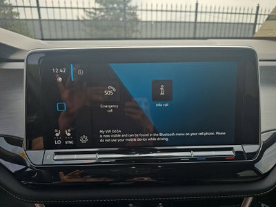 2025 Volkswagen Atlas Cross Sport 2.0T SE w/Technology