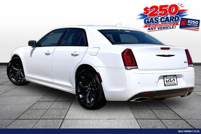 2022 Chrysler 300 Touring