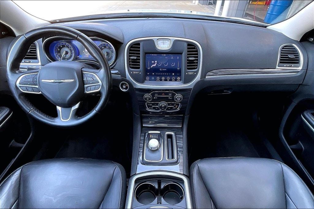 2022 Chrysler 300 Touring