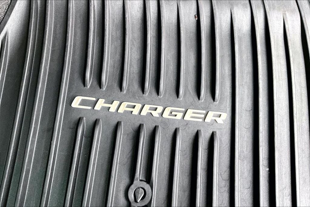 2013 Dodge Charger SE
