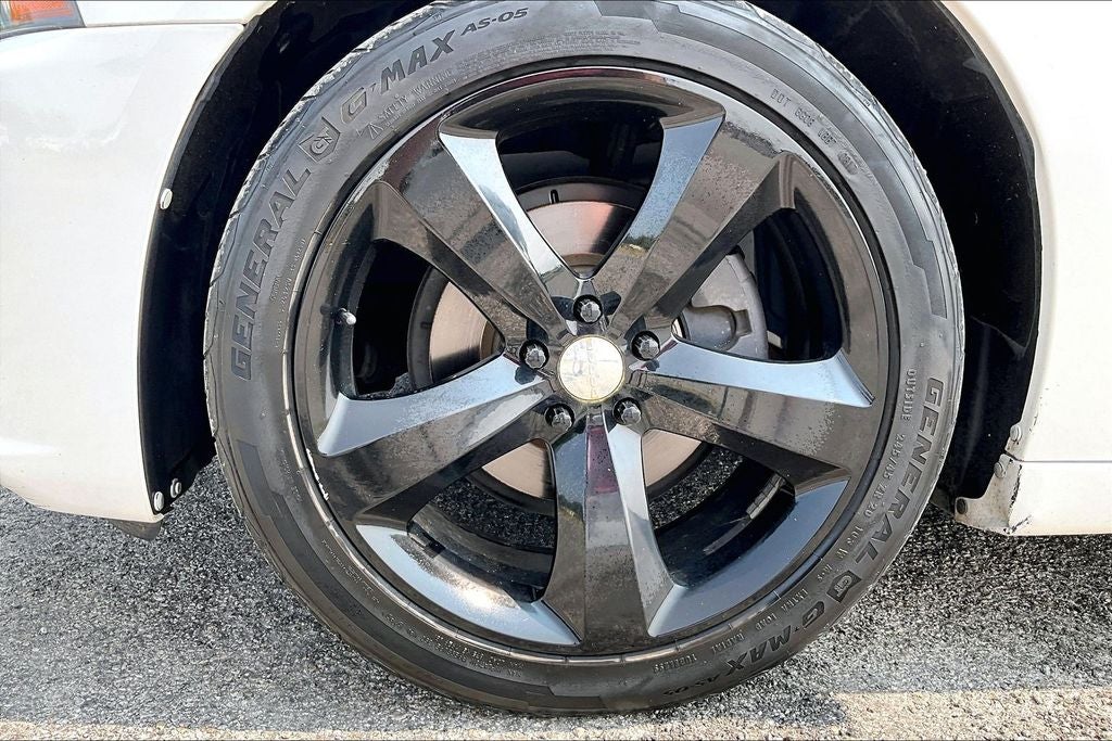 2013 Dodge Charger SE