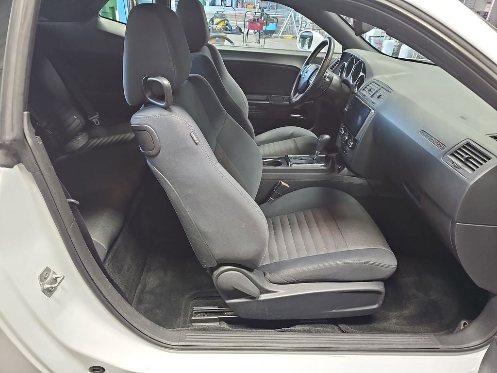 2013 Dodge Challenger SXT