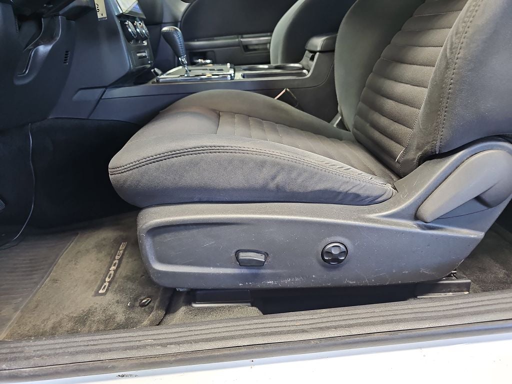 2013 Dodge Challenger SXT