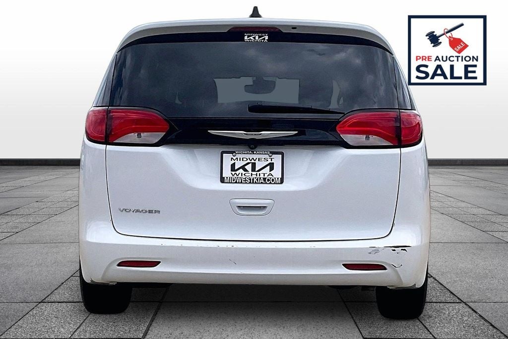 2023 Chrysler Voyager LX