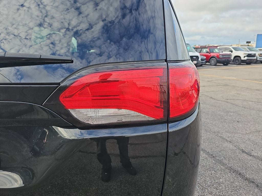 2024 Chrysler Voyager LX