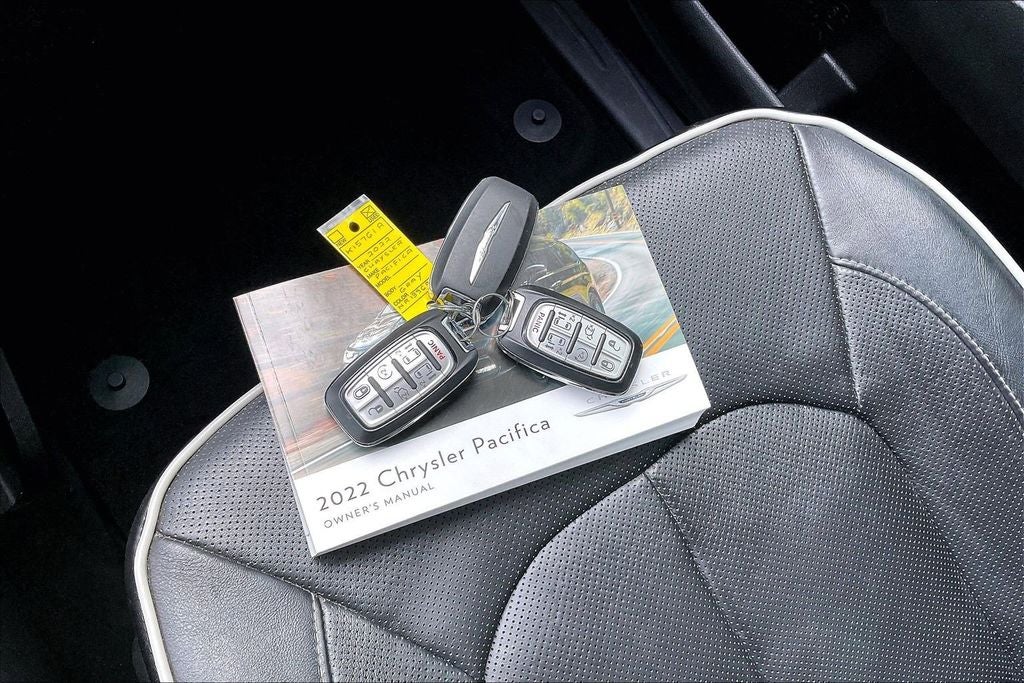 2022 Chrysler Pacifica Hybrid Limited