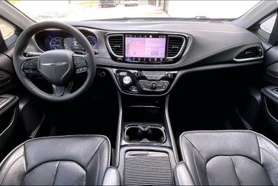 2022 Chrysler Pacifica Hybrid Limited