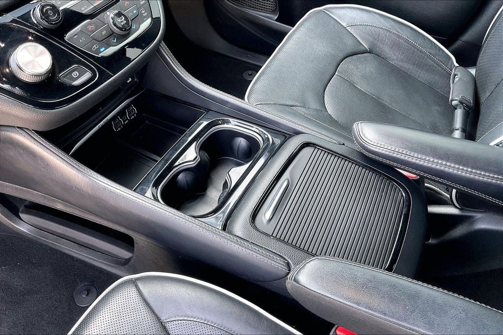 2022 Chrysler Pacifica Hybrid Limited