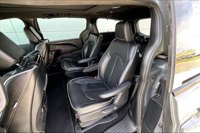 2022 Chrysler Pacifica Hybrid Limited