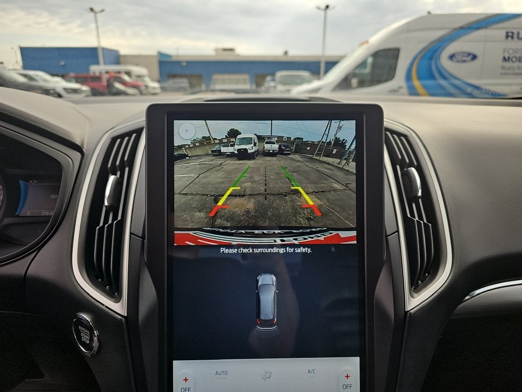 2022 Ford Edge SEL