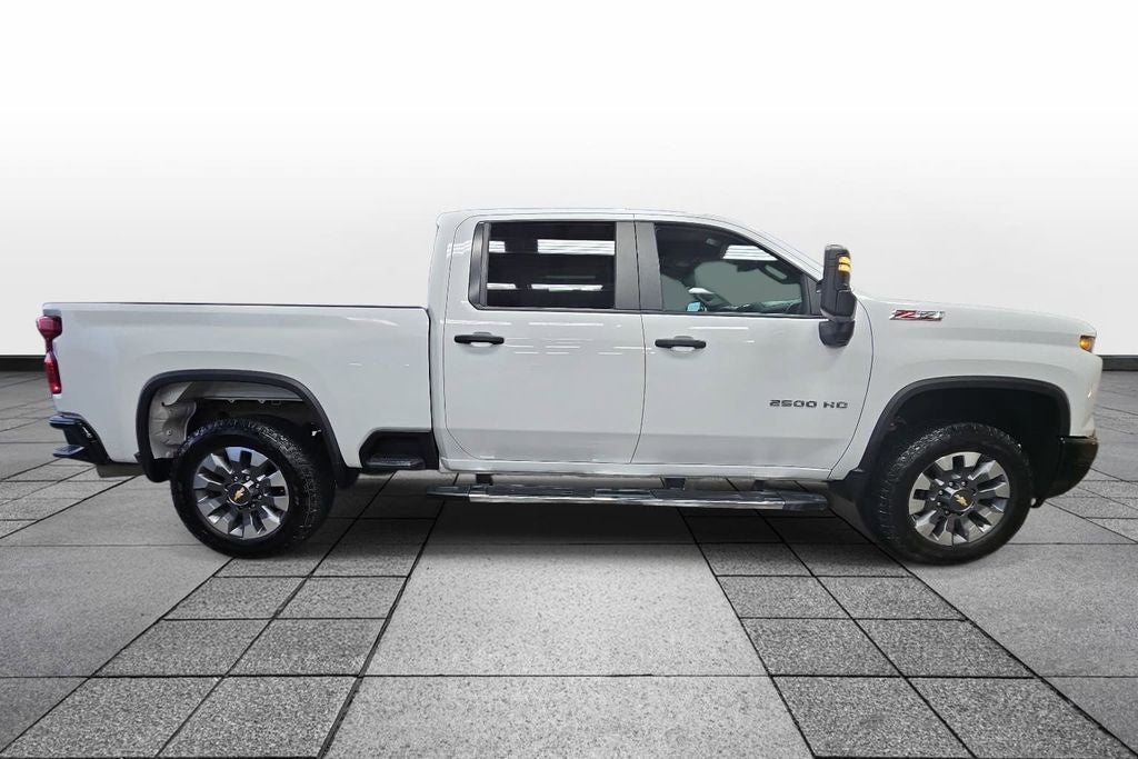 2024 Chevrolet Silverado 2500HD Custom