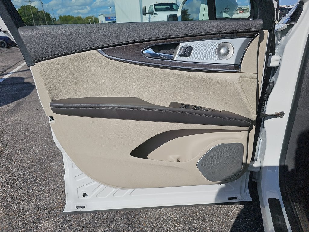 2020 Lincoln Nautilus Reserve