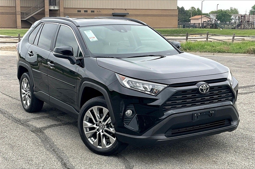 2019 Toyota RAV4 XLE Premium