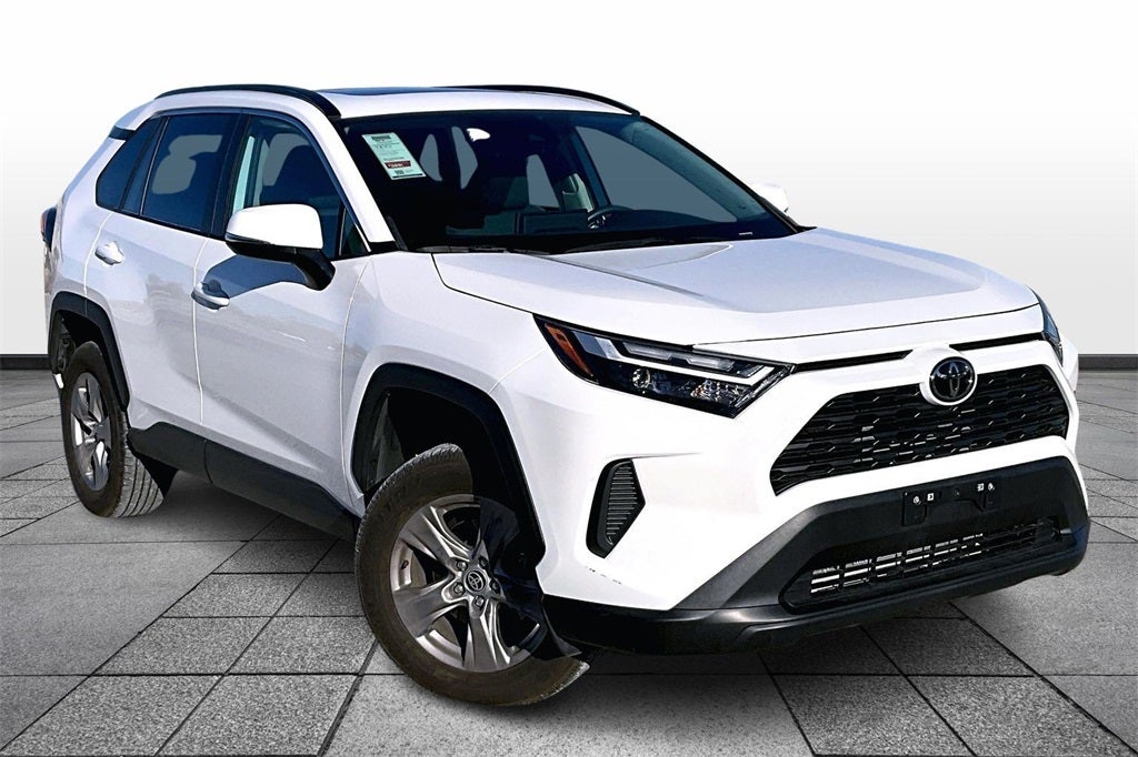 2022 Toyota RAV4 XLE