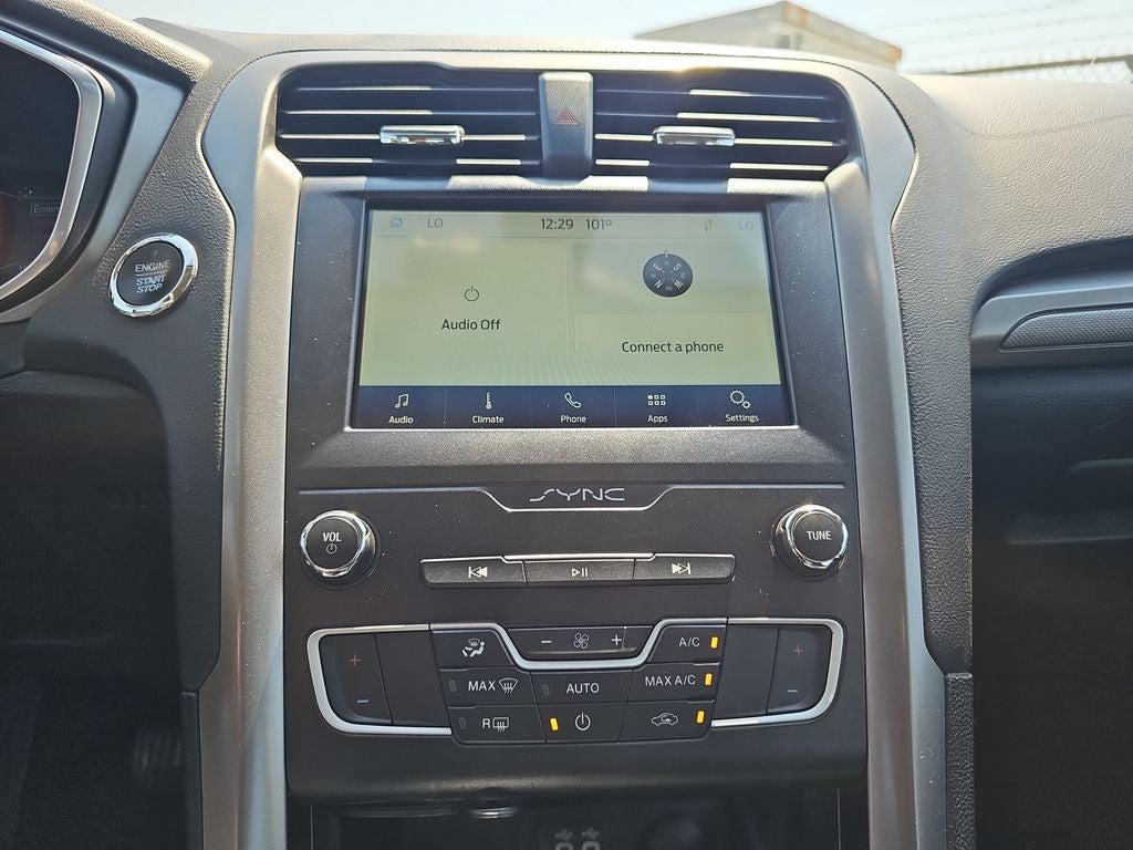 2020 Ford Fusion SE