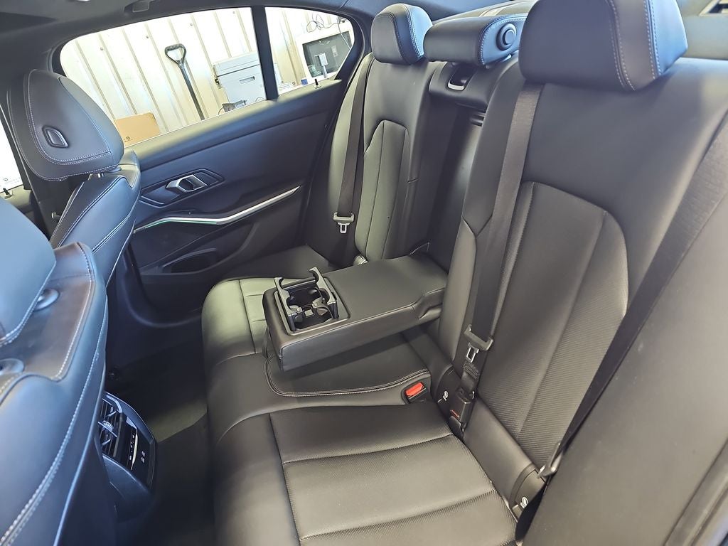 2025 BMW 3 Series 330i xDrive