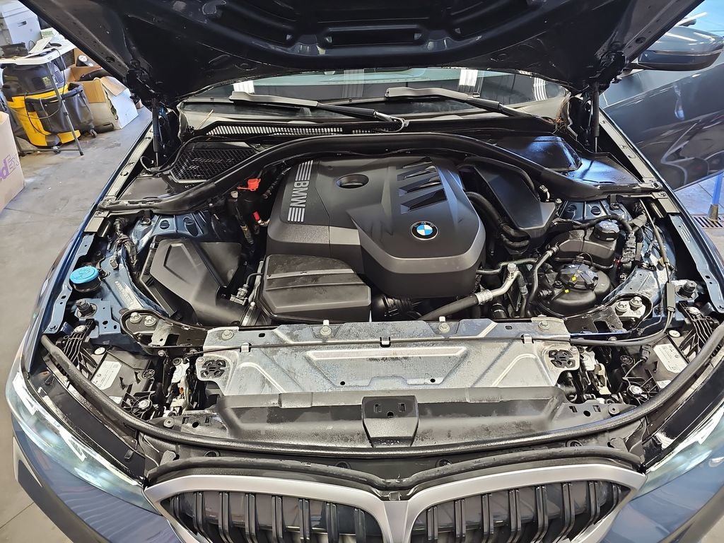 2025 BMW 3 Series 330i xDrive