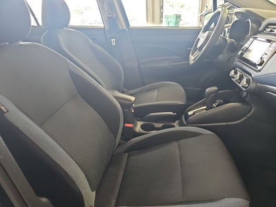 2023 Nissan Versa 1.6 SV