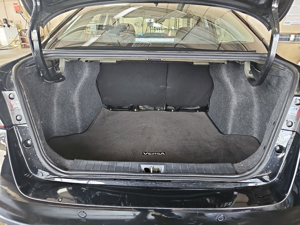 2023 Nissan Versa 1.6 SV